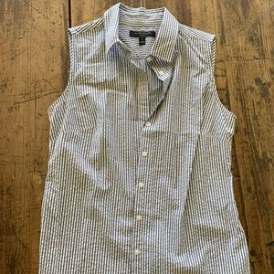 Banana Republic sleeveless button up collar top